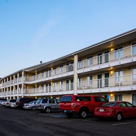 Hometowne Studios By Red Roof Salem, Or Dış mekan fotoğraf